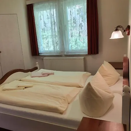 Anna Pensjonat *