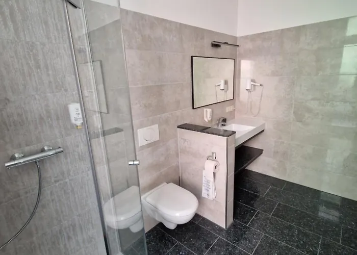 Anna 3* 巴特尚道